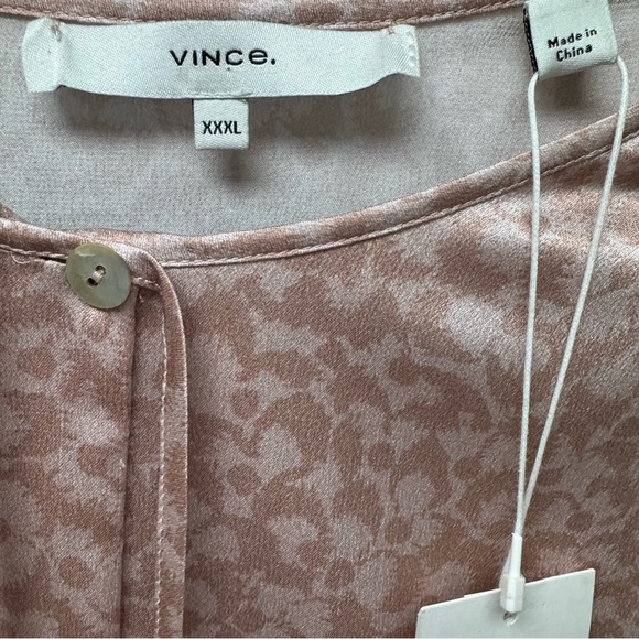 New Vince Feathered Petal Tie Neck Silk Blouse In Yarrow Floral - Picture 4 of 7